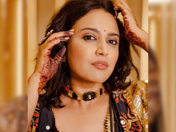 বিয়েবাড়ি থেকে ফিরেই করোনা পজিটিভ স্বরা! রয়েছেন আইসোলেশনে