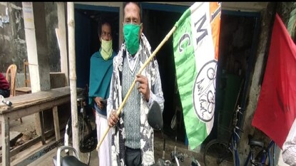 চন্দনগরে প্রচারে তৃণমূল সমর্থক ভোলা চন্দনগরে প্রচারে তৃণমূল সমর্থক ভোলা