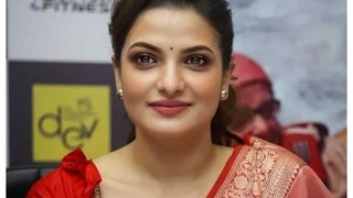 বাড়ির বাইরে বেরোননি! তবুও করোনা আক্রান্ত তনুশ্রী চক্রবর্তী 