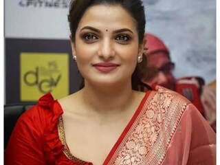 বাড়ির বাইরে বেরোননি! তবুও করোনা আক্রান্ত তনুশ্রী চক্রবর্তী 