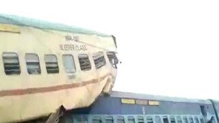 দুর্ঘটনা রুখতে বাজেটেই অর্থমন্ত্রী নির্মলা সীতারমণ ঘোষণা করেন, ২০০০ কিলোমিটার রেলপথে ব্যবহার হবে ‘কবচ’ (Kavach) প্রযুক্তি।