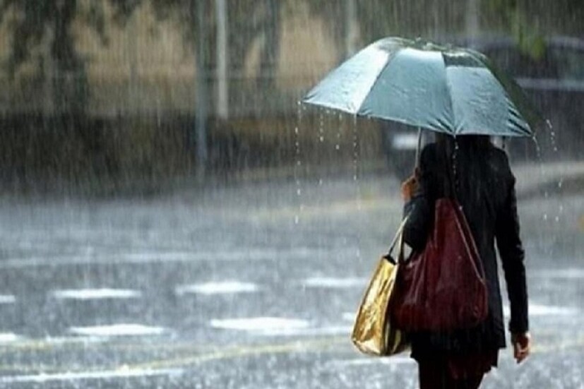 রাজ্যে পারদ ঊর্ধ্বমুখী। পশ্চিমী ঝঞ্ঝার প্রভাবে একদিকে যখন বৃষ্টির সম্ভাবনা উত্তরের দার্জিলিং এবং কালিম্পংয়ে, তখন শহর কলকাতা সহ দক্ষিণের জেলাগুলোতে কুয়াশার প্রভাব রয়েছে ব্যাপক ভাবে। সকাল থেকে কুয়াশাচ্ছন্ন থাকার পর  বেলায় পারদ চড়বে বেশ কিছুটা। 