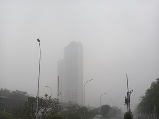 As Mumbai Shivers Amid 'Coldest January in a Decade', What IMD Says; Cold Wave Warning for Gujarat

