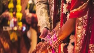 Viral Wedding News,
Wedding Saat Phera 
bride and groom
Viral News 