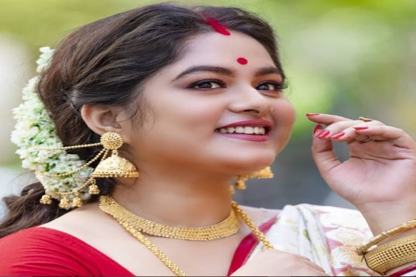 আলোছায়া ধারাবাহিকেই তাঁদের পরিচয় হয় ৷ ভাল বন্ধু থেকে সব থেকে প্রিয় বন্ধু হয়েছেন ইপ্সিতা ও অর্ণব ৷ শ্রীময়ী (Sreemoyee) শেষ হয়েছে তবে আলতা ফড়িং-এ অর্ণবকে দেখতে পাওয়া যায় ৷ ছবি সৌজন্যে ইনস্টাগ্রাম ৷