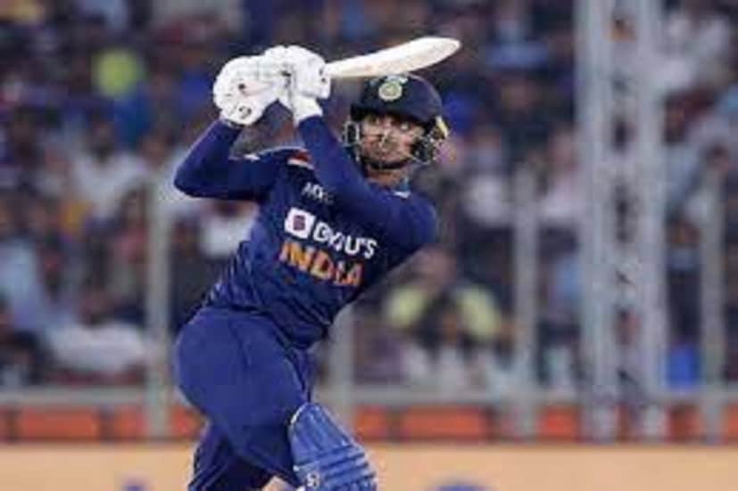 মুম্বই ইন্ডিয়ান্সেও (Mumbai Indians) রোহিতের অধিনায়কত্বে ঈশান কিশানকে খেলতে দেখা গিয়েছে তাই আশা করা হচ্ছে রোহিত শর্মার অধিনায়কত্বে ঈশান কিশান বেশি সুযোগ পেতে পারেন ৷ ভবিষ্যত আরও ভাল হতে পারে ৷ ফাইল ছবি ৷