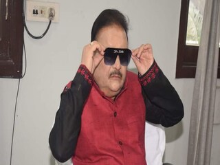 'শিল্পী' মদন মিত্র । ফাইল ছবি। 