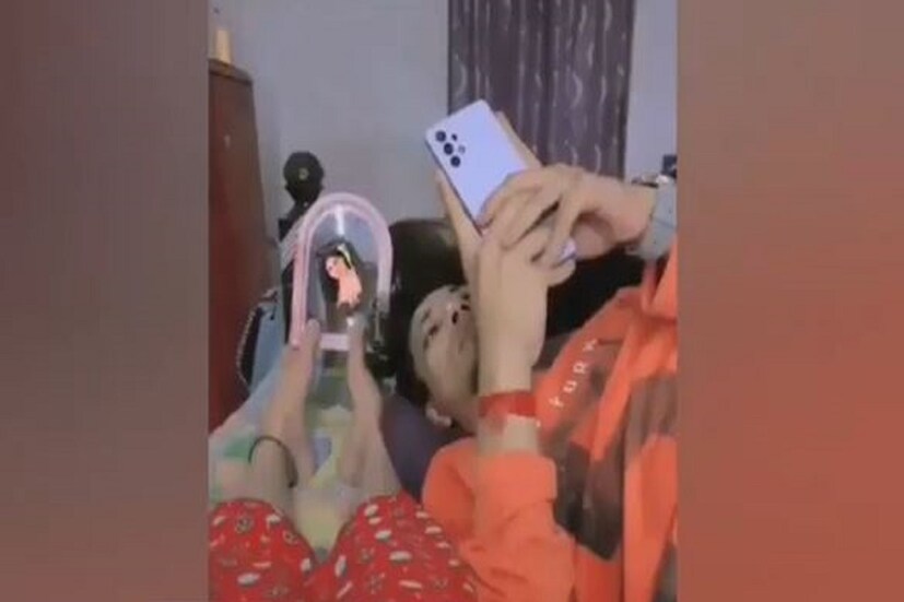 সেই ভিডিও থেকেই কিছু সংগ্রহ করা ছবি রইল আপনাদের জন্য ৷ ছবি সৌজন্যে ইনস্টাগ্রাম ৷