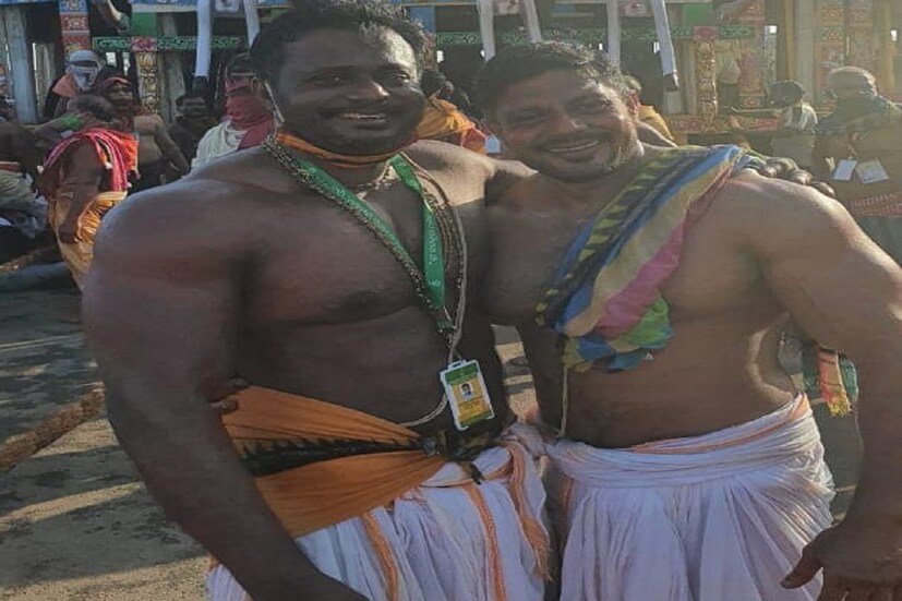 করোনা কালে রথের রশিতে টান দিতে দেখা গিয়েছে পেশীবহুল দুটি হাত ৷ তাঁর হাতে ছোঁয়ায় যেন যাদু আছে দেশের মানুষ ভালবেসে তাঁর নাম দেন পুরীর বহুবলী ৷ সংগৃহীত ছবি ৷