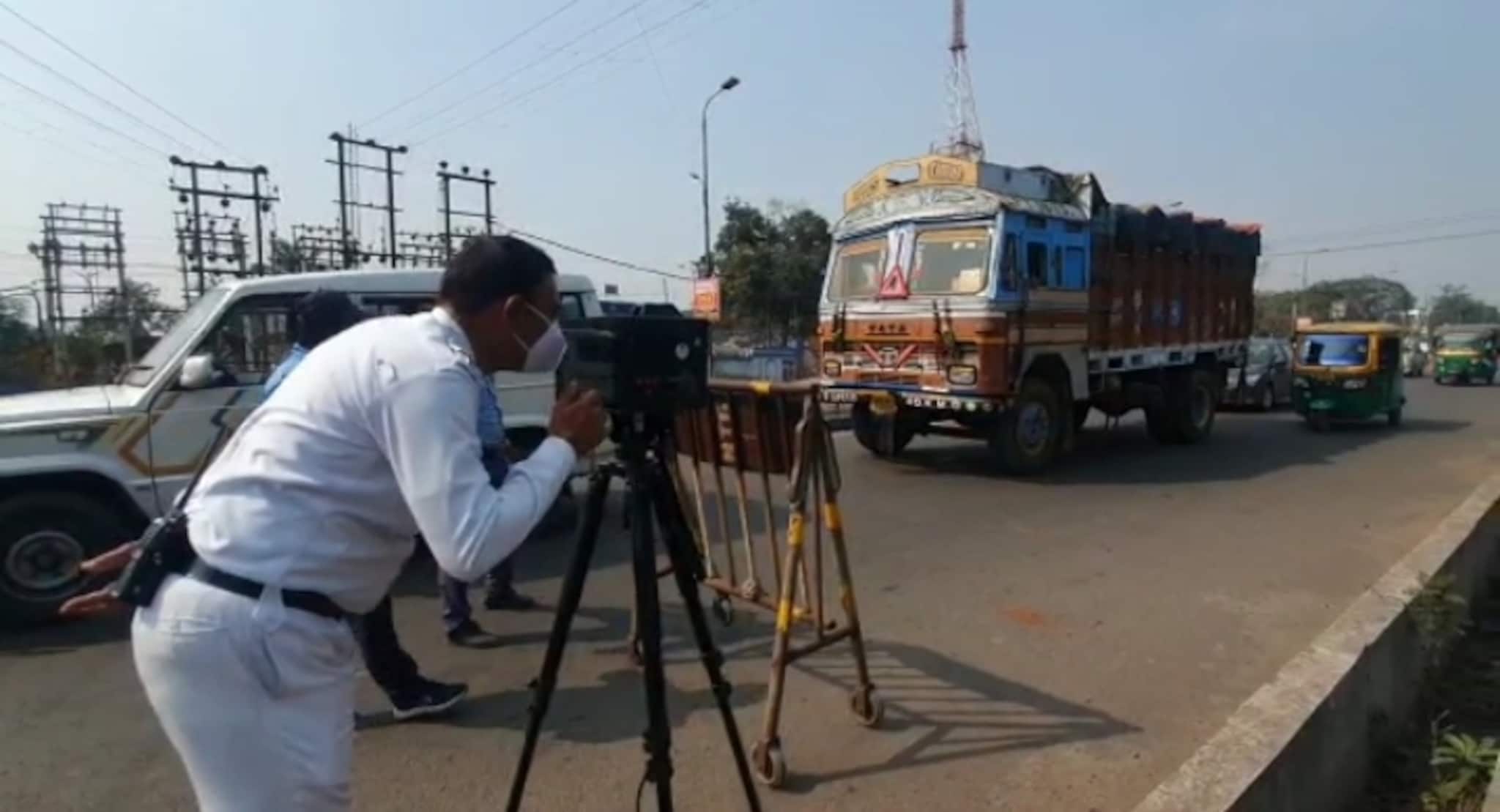 West Bardhaman News- দুর্ঘটনা ঠেকাতে তৎপর আসানসোল দুর্গাপুর পুলিশ কমিশনারেট