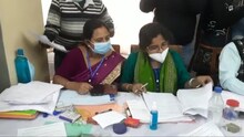 আসন্ন পৌরসভা নির্বাচনের মনোনয়নপত্র জমা দিতে হাজির হলেন বিভিন্ন দলের প্রার্থীরা