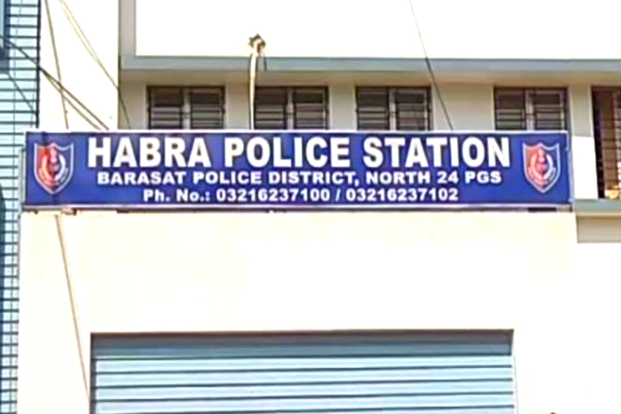 North 24 Parganas News- সিসিটিভি বন্দি মন্দিরে চুরির ঘটনা, এলাকায় ছড়িয়েছে আতঙ্ক