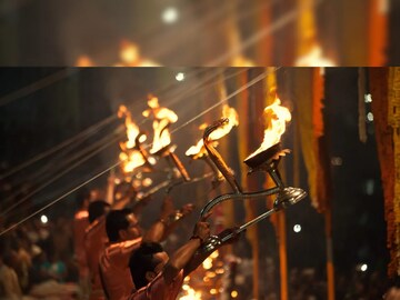 পঞ্জিকা ২২ ফেব্রুয়ারি: দেখে নিন নক্ষত্রযোগ, শুভ মুহূর্ত, রাহুকাল এবং দিনের অন্য লগ্ন!