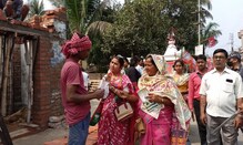 বিজেপি প্রার্থীর সমর্থনে নির্বাচনী প্রচারে নবদ্বীপে এলেন বিজেপি নেত্রী মাফুজা খাতুন বিজেপি প্রার্থীর সমর্থনে নির্বাচনী প্রচারে নবদ্বীপে এলেন বিজেপি নেত্রী মাফুজা খাতুন