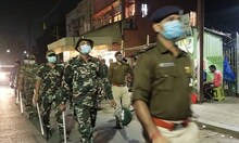 ভোটারদের নির্ভয়ে ভোট দিতে আশ্বস্ত করতে জেলাজুড়ে চলছে পুলিশের রুটমার্চ