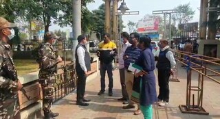 রবীন্দ্র ভবন পরিদর্শনে পুর কমিশনার নিতীন সিংঘানিয়া।