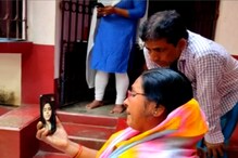 মেয়ে আটকে ইউক্রেনে, হাবড়ায় আতঙ্কের প্রহর গুনছেন বিশ্বাস পরিবার মেয়ে আটকে ইউক্রেনে, হাবড়ায় আতঙ্কের প্রহর গুনছেন বিশ্বাস পরিবার