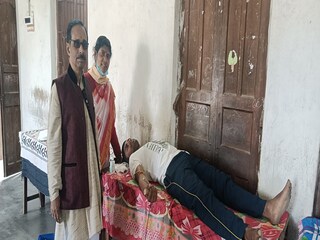  Blood Donation Camp: Students and teachers organised blood donation camp for teacher's farewell