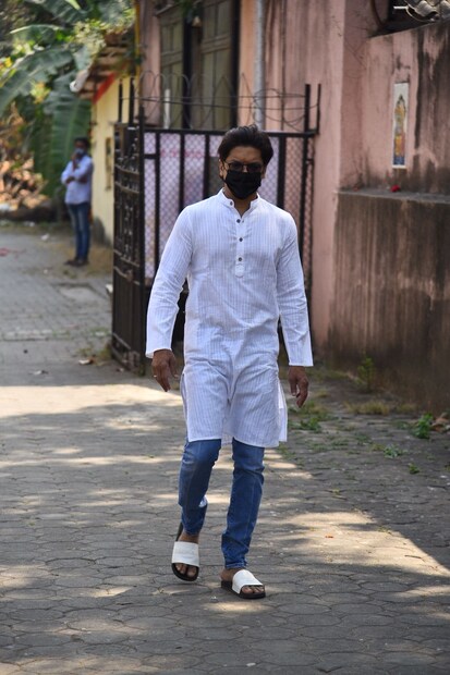বাপ্পি লাহিড়িকে শ্রদ্ধা জানাতে শ্মশানে শান