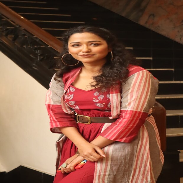 ছবির শ্যুটিংয়ের বড় অংশ হয়েছে উত্তরবঙ্গের পাহাড়ে। ইন্ডাস্ট্রির বহু তারকাই এদিনের প্রিমিয়ারে উপস্থিত হয়েছিলেন। 
