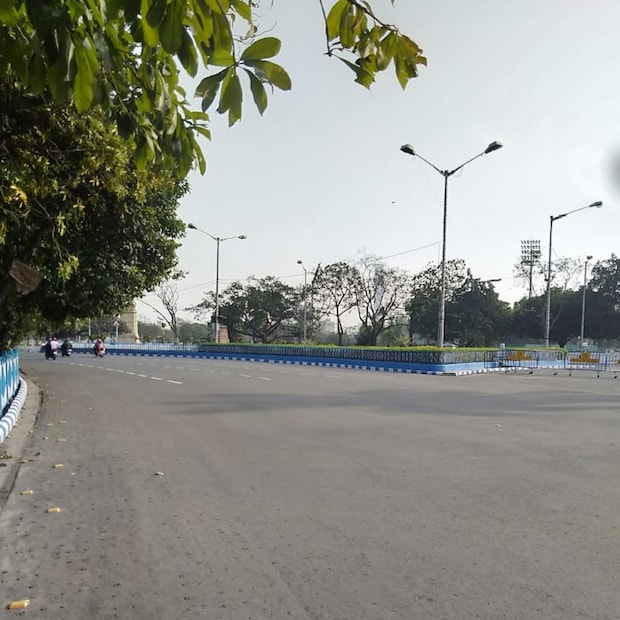 মেঘলা আকাশ বৃষ্টি রাজ্যের প্রায় সব জেলায়। মাঝারি বৃষ্টির সম্ভাবনা বাঁকুড়া, পুরুলিয়া, পূর্ব ও পশ্চিম বর্ধমান, বীরভূম, মুর্শিদাবাদ এবং নদীয়ায়। Representative Image