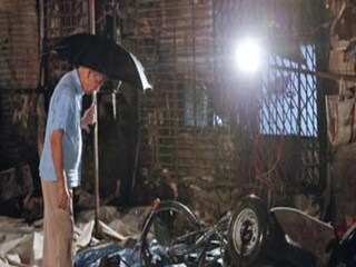 ২০০৮ সালে আহমেদাবাদের ধারাবাহিক বিস্ফোরণের ঘটনায় ৫৬ জন প্রাণ হারিয়েছিলেন৷ 