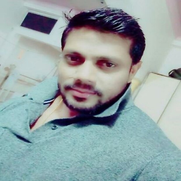 সম্পূর্ণ নিরামিষাসী নানান ধরনের সব্জি ও ডাল থেকেই প্রতিদিনের প্রয়োজনীয় প্রোটিন খাদ্য গ্রহণ করেন অনিল ৷ সংগৃহীত ছবি ৷