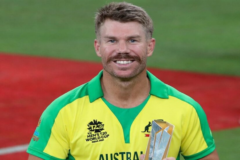 ডেভিড ওয়ার্নার (David Warner) (৫ কোটি টাকা)  টপ অর্ডার ডেভিড ওয়ার্নার (David Warner) ব্যাটসম্যান হিসেবে বিস্ফোরক এই অজি ক্রিকেটারকে টার্গেট করতে পারে কেকেআর৷ তাছাড়া কেকেআরের নিজের অধিনায়ক কেউ নেই৷ ডেভিড ওয়ার্নারের অধিনায়কত্বে ২০১৬ সালে সানরাইজার্স হায়দরাবাদকে খেতাব জিতিয়েছিলেন৷  কেকেআর (KKR) নিজের দুই পুরনো অধিনায়ক ইয়ন মর্গ্যান ও দীনেশ কার্তিক দুজনকেই ছেড়ে দিয়েছে কেকেআর (KKR)৷