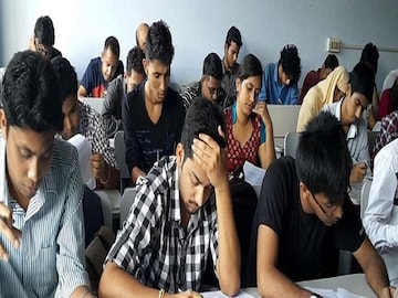 'সেট' এর প্রশ্নপত্র বাংলাতে