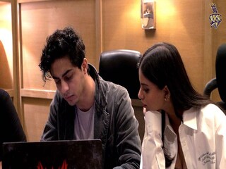 Suhana Khan is shocked after Hugh Edmeades fall sick during bidding in IPL 2022 Acuction, Watch viral video