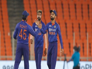 ওয়েস্ট ইন্ডিজকে হোয়াইটওয়াশ করার পর বিরাট এবং রোহিতের শুভেচ্ছা বিনিময়