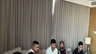 টিভিতে নিলাম দেখাতে আটকে ঈশান, চাহালরা! ছবি দিলেন রোহিত টিভিতে নিলাম দেখাতে আটকে ঈশান, চাহালরা! ছবি দিলেন রোহিত