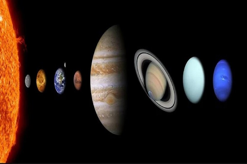 জ্যোতিষশাস্ত্রের (Astrology) জন্য আজ একটি বিশেষ দিন৷ আজকের দিন থেকেই ৭ টি গ্রহ রাশি (Zodiac Signs) পরিবর্তন করছে। তারমধ্যে মানুষের ভাগ্যনিয়ন্তক বৃহস্পতিরও (Jupiter) পথ পরিবর্তন শুরু হচ্ছে। এদিন থেকে ধনু রাশিতে সরল পথে থাকবে। এদিকে বৃহস্পতি মকর রাশিতে প্রবেশ না করা অবধি এই পথেই থাকবে। এর আগে গত বছর বৃহস্পতি মকর রাশিতে ছিল। তারপরে বৃহস্পতি (Jupiter) বক্রী হয়েছিল। বৃহস্পতির  (Jupiter)  এই বক্রী হওয়ার কারণেই ৬ টি রাশিচক্রের শুরু হচ্ছে  শুভ সময়। এই সময় ভাগ্য থাকবে সুপ্রসন্ন৷ একেবারে সঠিক পথে গ্রহকে তুষ্ট রেখে চলতে পারলে টাকা (Money) ,ঐশ্বর্য সবকিছু আসবে হু হু করে৷