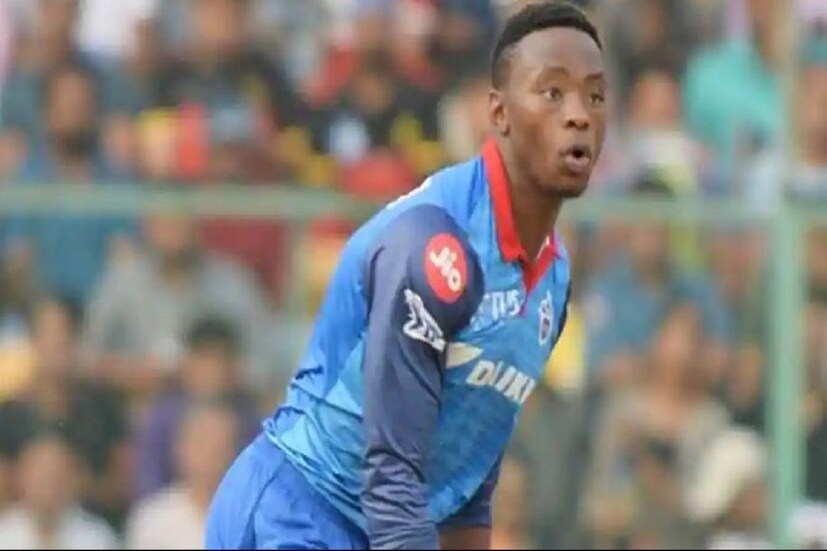 কাগিসিও রাবাদাকে (Kagisio Rabada) নিয়ে প্রথমে দিল্লি ও গুজরাত টাইটান্সের মধ্যে দড়ি টানাটানি হয়৷ তারপরে আসে পঞ্জাব৷ পঞ্জাব কিংস ও গুজরাত টাইটাইন্স দর বাড়াতে থাকে তরুণ এই প্রোটিয়া স্পিডস্টারকে নিয়ে৷ আইপিএলে তাঁর  বোলিং স্ট্রাইক সবচেয়ে বেশি৷ কিংস তাঁকে ৯ কোটি ২০ লক্ষ টাকায় বিক্রি হলেন৷