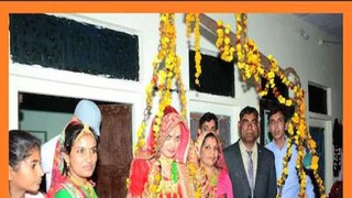 unique welcome of bahu at sasuraal in jhunjhunu saas weighed daughter in law with coins dulhan got emotional