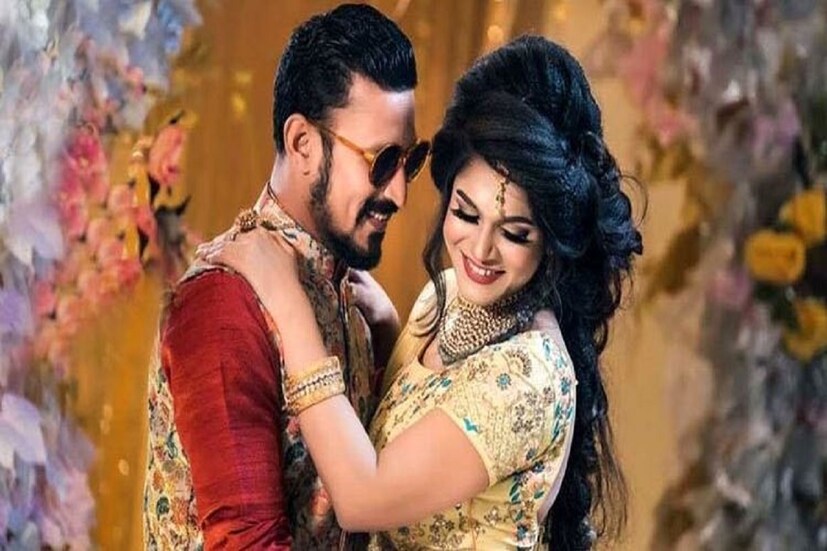 রাকিবের আইনজীবী ইশরত হাসান জানিয়েছেন, ‘‘তামিমা মিথ্যা ডিভোর্সের ডকুমেন্ট এবং পোস্টাল রিসিপ্ট দেখিয়েছেন প্রমাণ করতে যে তিনি রাকিবের সঙ্গে আর  বিবাহিত নন৷’’ Photo- Collected 