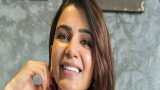 সমান্থা রুথ প্রভু দক্ষিণী সিনেমায় জনপ্রিয় বেশ কয়েক বছর আগে থেকেই। কিন্তু বর্তমানে পুষ্পা দ্য রাইজ (Pushpa : The Rise) ছবিটি মুক্তি পাওয়ার পর তাঁর জনপ্রিয়তা যেন আরও বেড়ে গিয়েছে। ও আন্তাভা (Oo Antava) গানের তালে অভিনেত্রীর নাচ আজ সকলের ঘরে ঘরে। কেউ রিল বানাচ্ছেন এই গানে তো কেউ অভিনত্রীর হুক স্টেপ ফলো করে স্টেজ মাতাচ্ছেন।