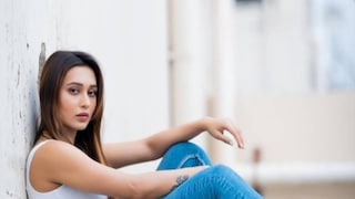 এমনিতে শুভেচ্ছা জানালেও মিমি চক্রবর্তীও কি একটু দুঃখ পেয়েছেন? তাঁরও পছন্দের অভিনেতা রণবীর। 