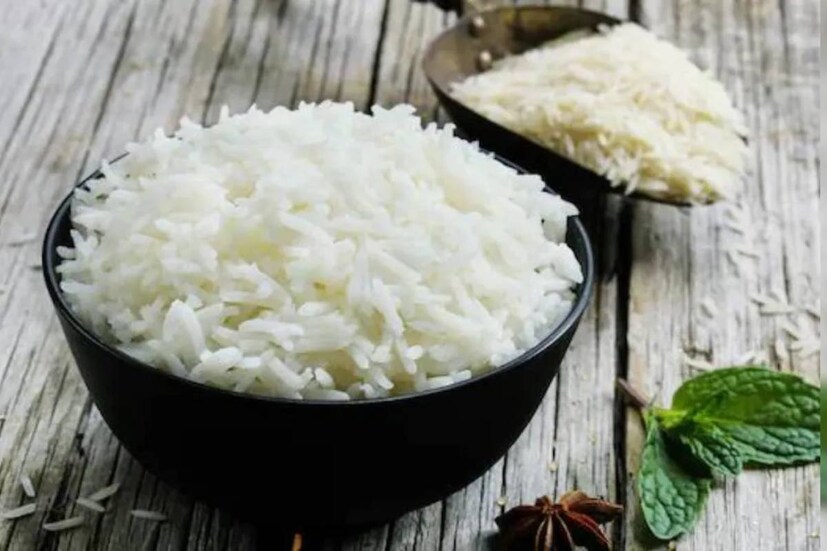 মাইক্রোওয়েভে ভাত রান্না করলে ফুড পয়জনিং ও বদহমজের আশঙ্কা থাকে৷ 