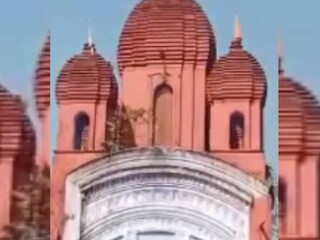 প্রাচীন এই মন্দিরে শিবরাত্রিতে রীতি ও ঐতিহ্য মেনে শিব পার্বতীর বিয়ে হয়
