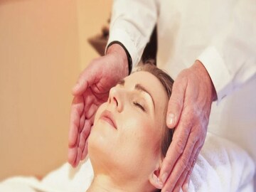 Beauty Tips: kumkumadi tailam ayurveda's weapon to fight ageing- Photo- Collected  
