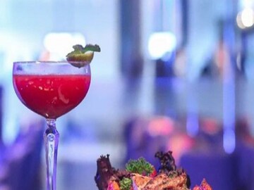 VALENTINE’S DAY 2022 OFFERS AT TAJ BENGAL, VIVANTA