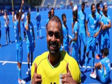 বয়স বাড়লেও অবসরের ভাবনা নেই ভারতীয় হকির দেওয়ালের