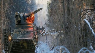 এও জানানো হয়েছে, ভারতীয় শিক্ষার্থীদের চার্টার ফ্লাইটের আপডেটের জন্য সংশ্লিষ্ট কো-অর্ডিনেটরদের সঙ্গে যোগাযোগ করার পরামর্শ দেওয়া হচ্ছে এবং যেকোনো আপডেটের জন্য  ফেসবুক, ওয়েবসাইট এবং টুইটারে চোখ রাখতে বলা হচ্ছে।