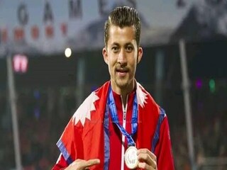 আইএসএলে ইস্টবেঙ্গলের জার্সি গায়ে শেষ দুটো ম্যাচে খেলতে পারেন অনন্ত তামাং