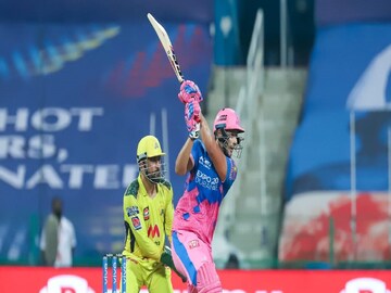 চেন্নাইতে এসে ধোনির অধীনে নবজন্মের প্রতীক্ষায় শিবম দুবে