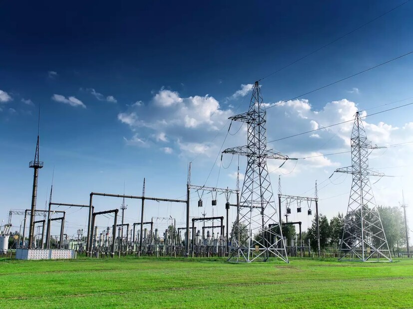 কল্পতরু পাওয়ার (Kalpataru Power Transmission Ltd)  দেশে এবং আন্তর্জাতিক বাজারে বিদ্যুৎ এবং পরিকাঠামো তৈরির সঙ্গে যুক্ত কল্পতরু পাওয়ার। এই কোম্পানির উত্তরোত্তর শ্রীবৃদ্ধি হচ্ছে। ভারতীয় রেলওয়ে সেক্টরেও এর সম্ভাবনা বাড়ছে। যার প্রভাব পড়বে শেয়ার বাজারে। বিশ্বব্যাঙ্ক বিধিনিষেধ তুলে নেওয়ার সঙ্গে সঙ্গে এর স্টকের দাম বাড়তে পারে।