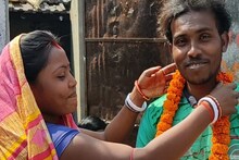 শালতোড়ার চন্দনা অনুপ্রেরণা! কাউন্সিলর হয়ে গরীবের কাজ করতে চান টোটোচালক তারকনাথ