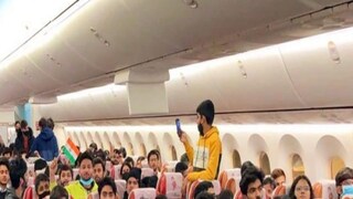 ইউক্রেনে আটক ভারতীয় নিয়ে ফিরেছে পাঁচটি বিমান৷ 