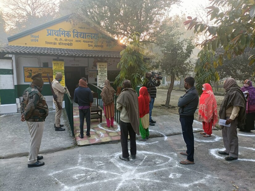 আজ গোয়া বিধানসভা নির্বাচনে ৪০ আসনে ভোট গ্রহণ সম্পন্ন হবে। অন্যদিকে উত্তরাখণ্ডে ৭০ আসনে আজ বাজতে চলেছে ভোটের দামামা। উল্লেখ্য, উত্তরাখণ্ডের রাজনীতিতে এবারেও কংগ্রেস বনাম বিজেপিই লড়াই ফোকাসে। 